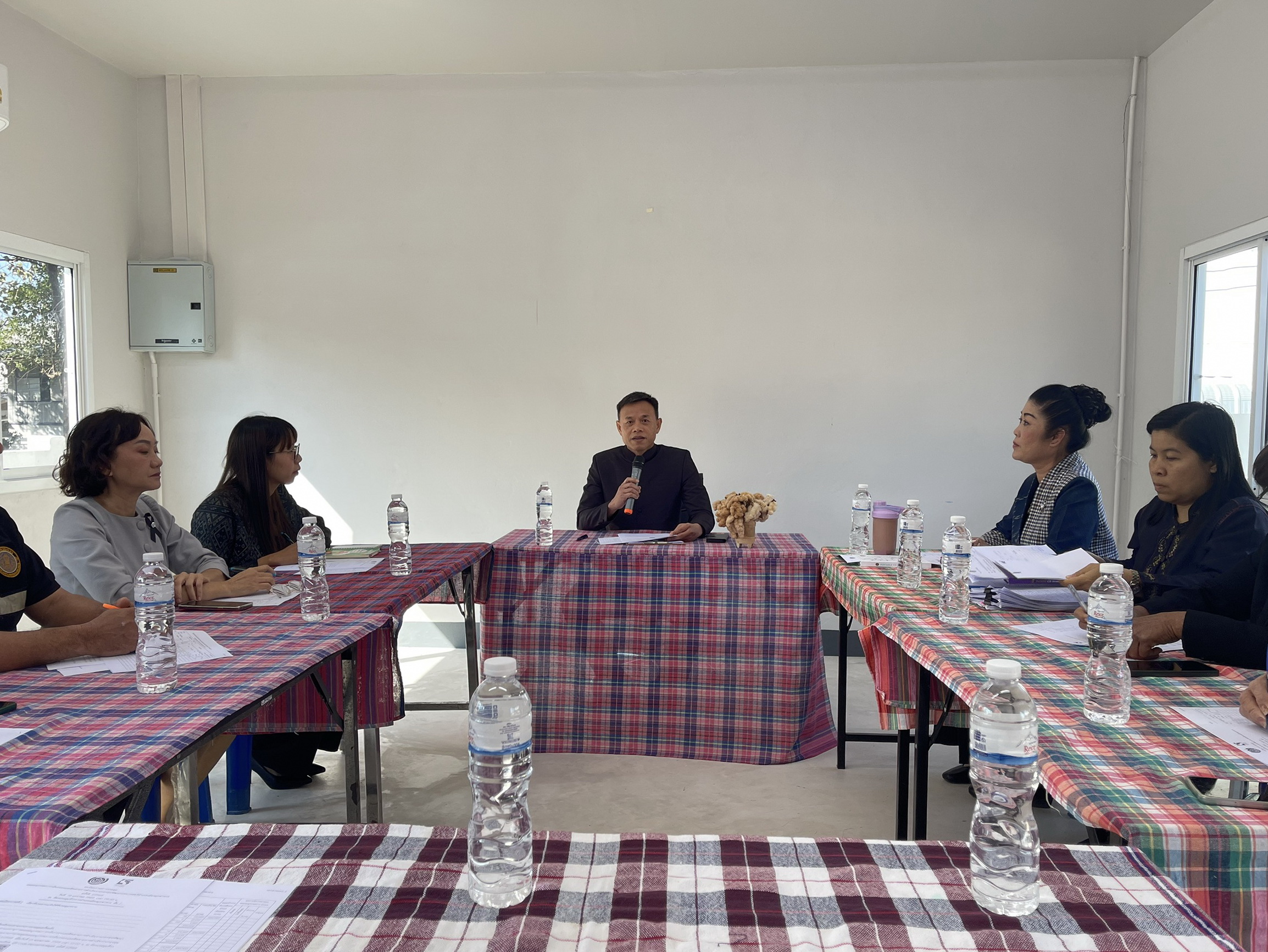 📢 สพอ.เมืองมุกดาหาร จัดประชุมคณะอนุกรรมการกลั่นกรองและติดตามการดำเนินงานกองทุนพัฒนาบทบาทสตรีอำเภอเมืองมุกดาหาร ครั้งที่ ๑/๒๕๖๙ 📢 